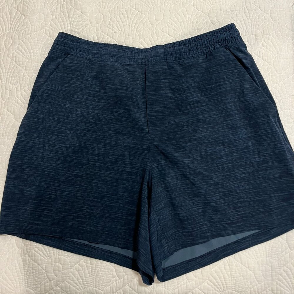 Lululemon Men's Pace Breaker Linerless Short 5" (Navy Blue)